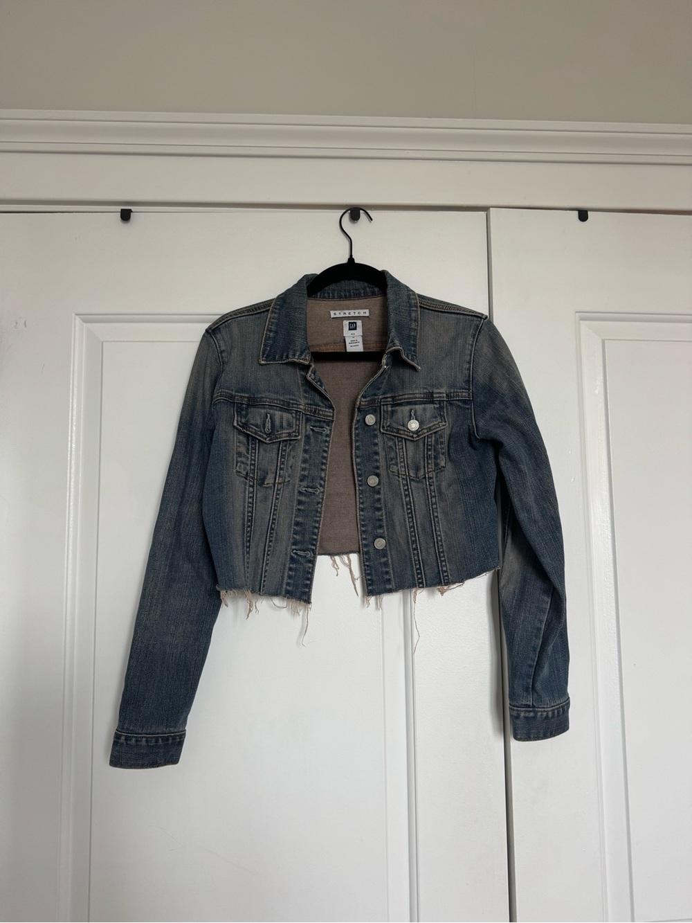 GAP Cropped Blue Denim Jacket with Frayed Hem